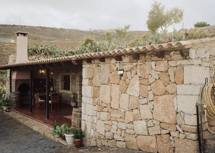 Beautiful Olive's Cave House Arico