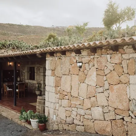 Beautiful Olive's Cave House Arico